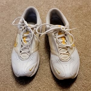 NIKE, white and yellow leather, Size 7